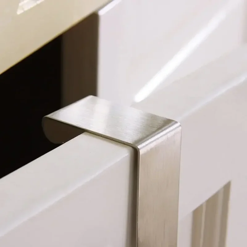 Gabinete de baño en forma de Z - Kitchen Uncle reseña y precio